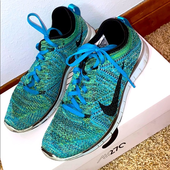 Nike Free Tenis Shoe - Picture 1 of 4